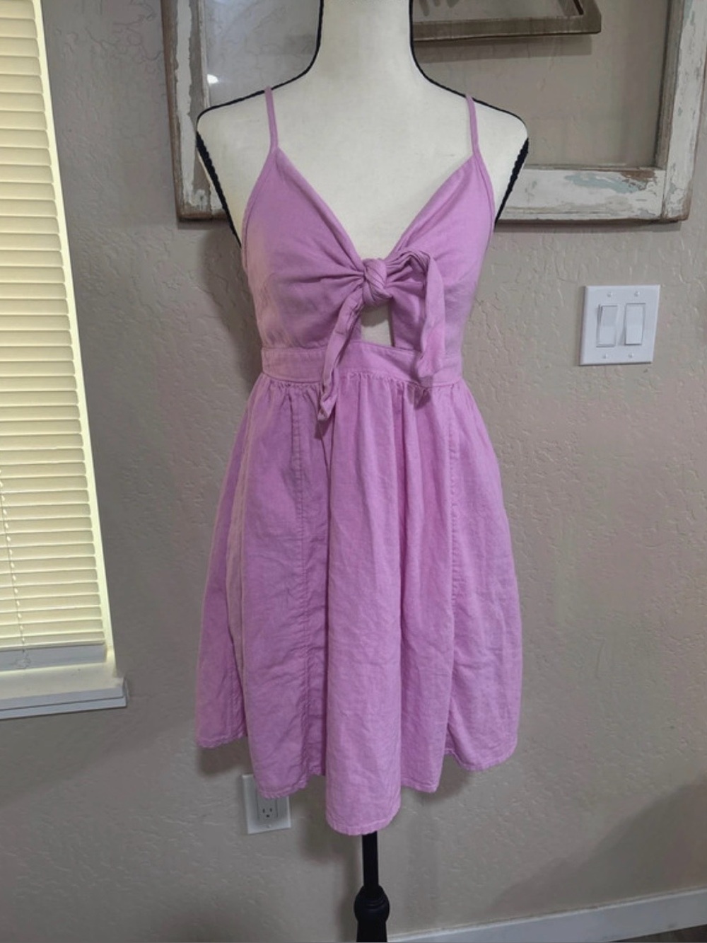 Women’s Tie-Front Spaghetti Strap Casual Dress in Light Pink